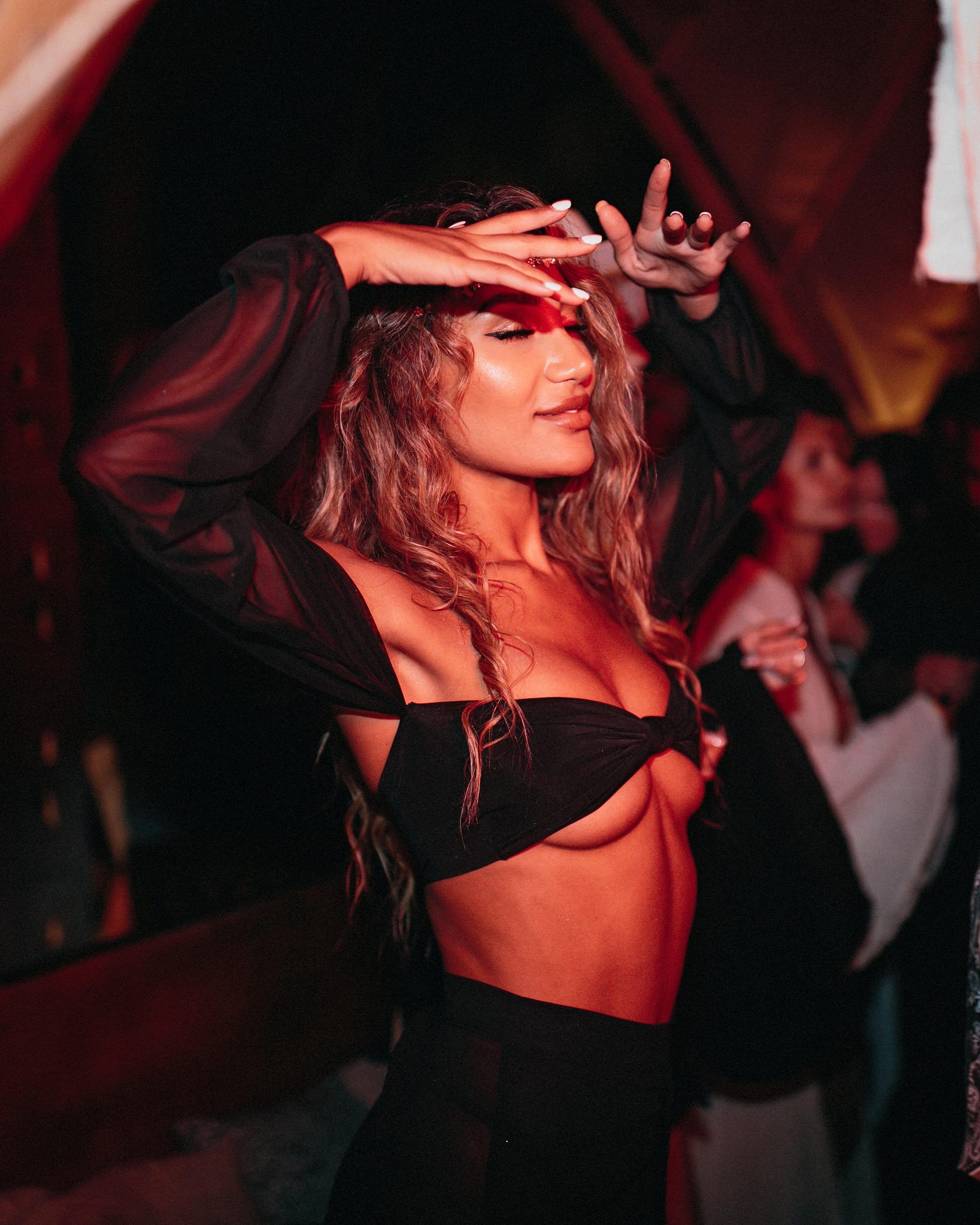 Summerians ibiza Laryn Budi - Ibiza event photographer capturing guests dancing